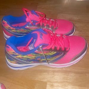 FILA Memory Foam size 9 Neon Pink Blue Yellow White lady’s walking shoes